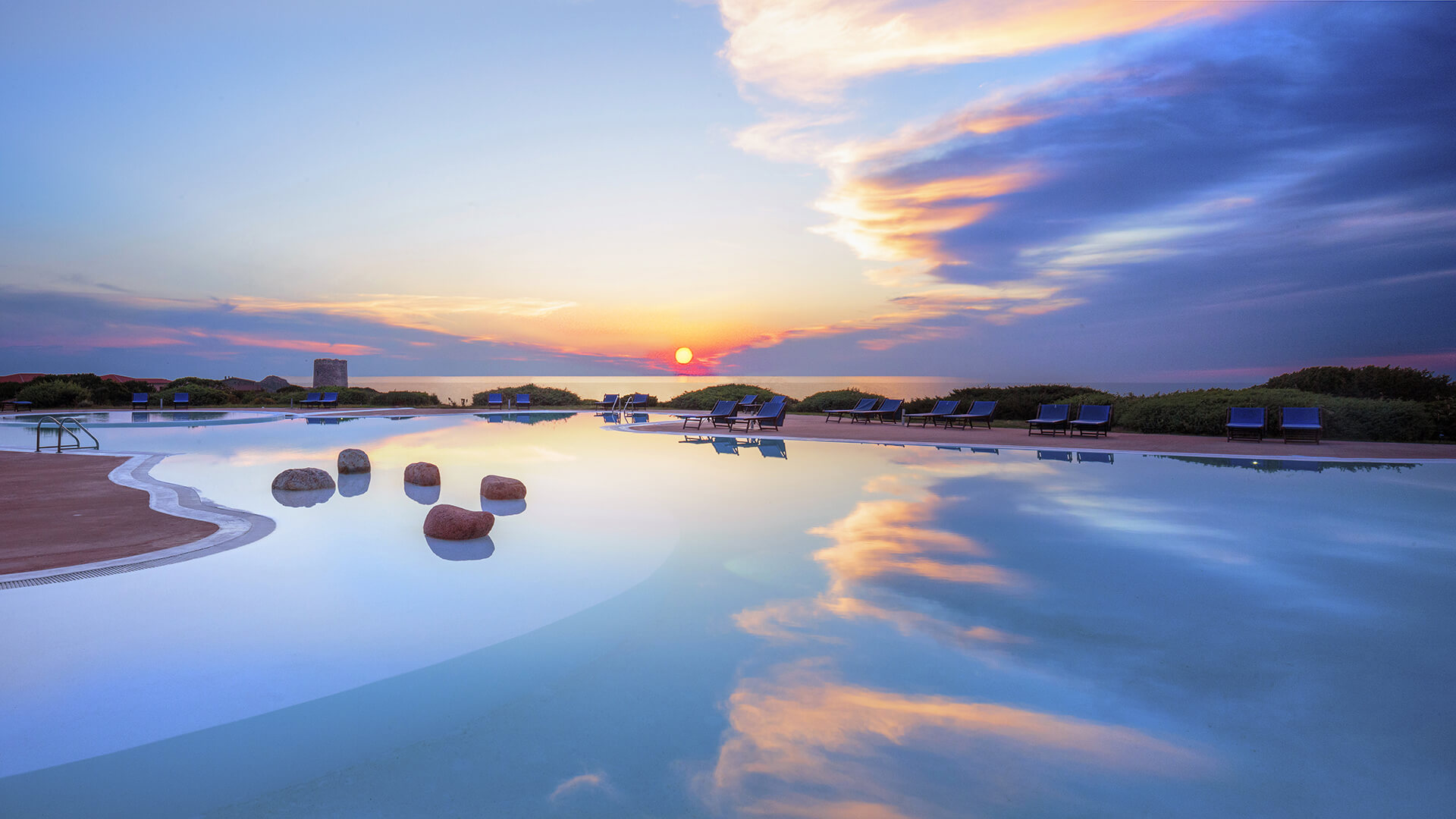 Hotel Relax Torreruja, per vacanze romantiche ad Isola Rossa